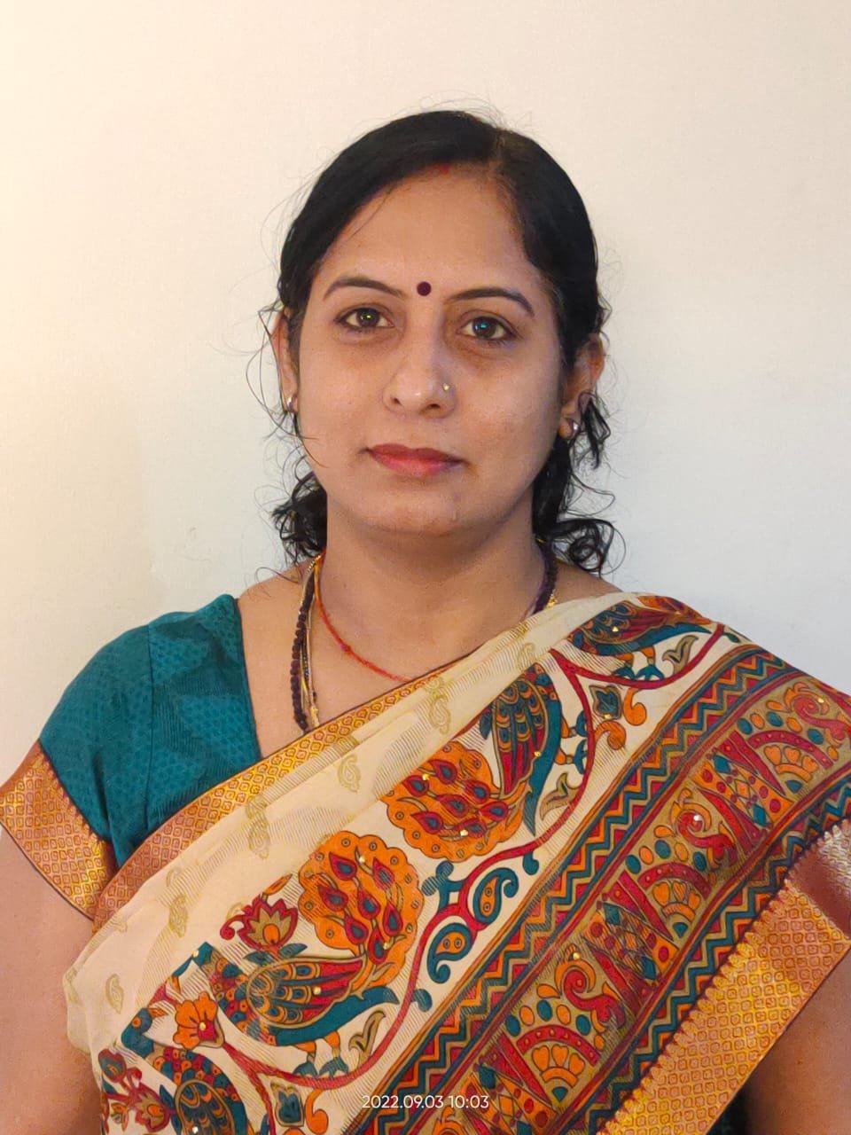 Dr. Geetu Naryani