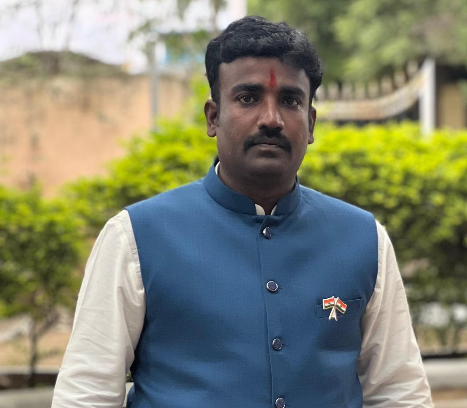 Dr BASAVRAAJ  S PAARASHETTI